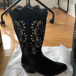 DOLLS KILL Sacred Song Filigree Cowboy Boots Black Size 6